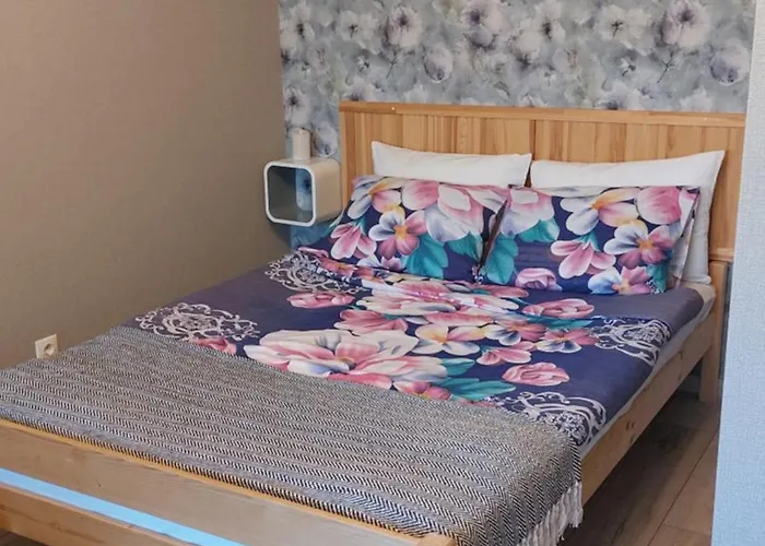 Cenkones Street Apartment